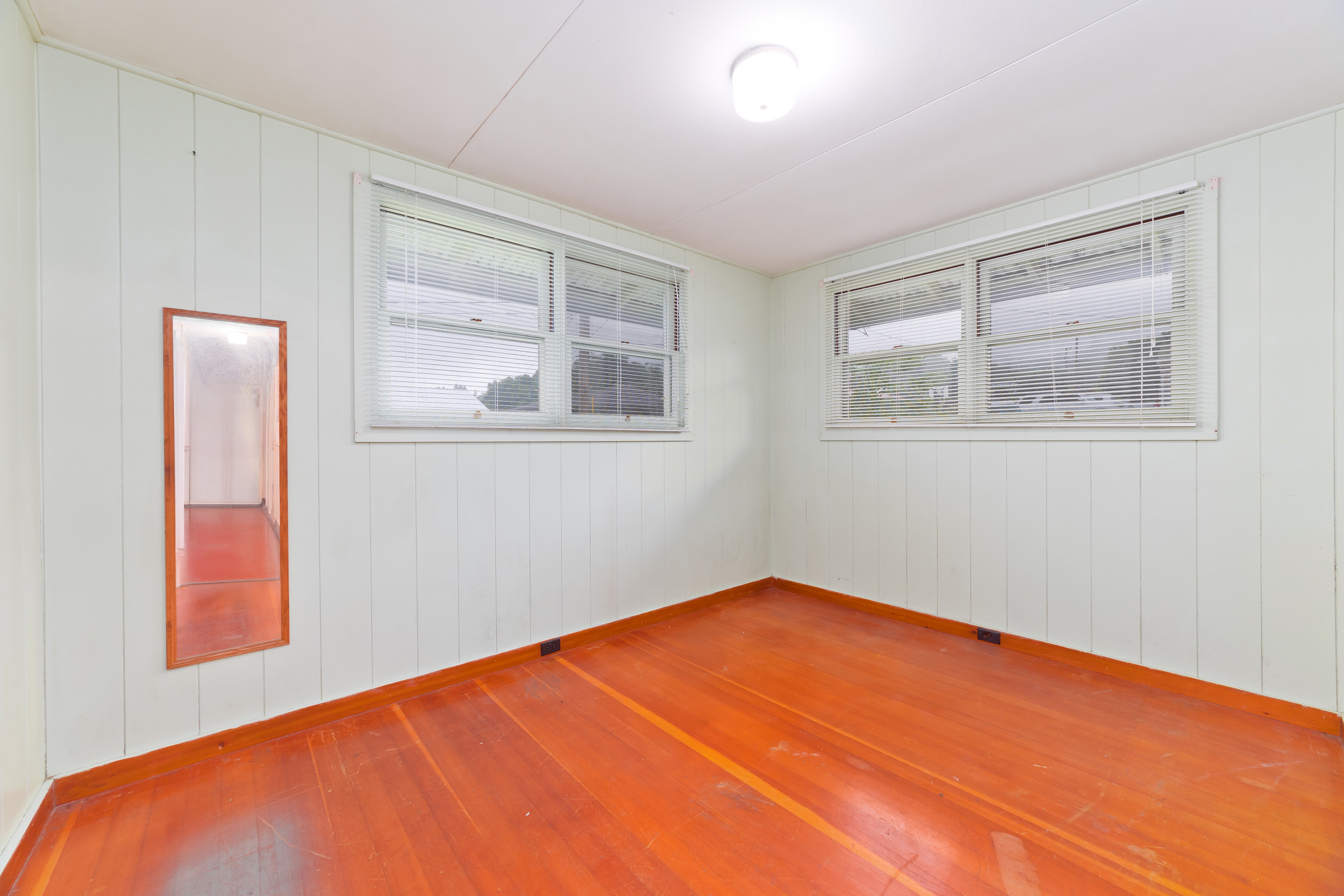 81-1028 Captain Cook Road Captain Cook, HI 96704 - Photo 15 of 22 an empty room with windows