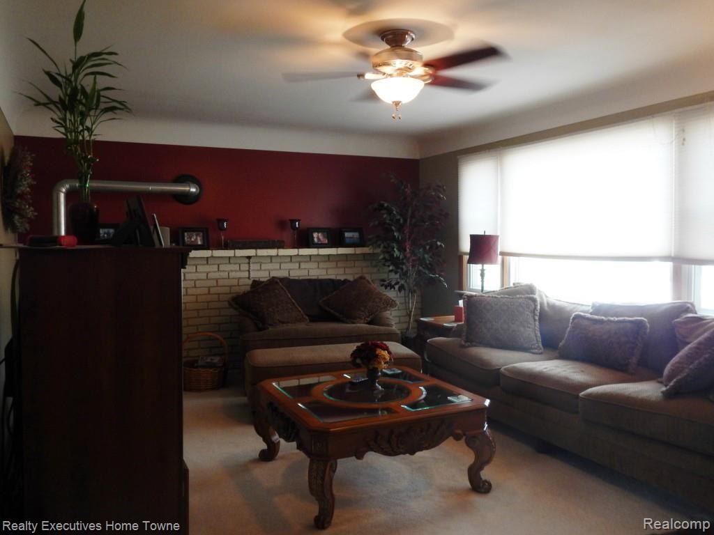 8005 Mason Road Yale, MI 48097 - Photo 4 of 23