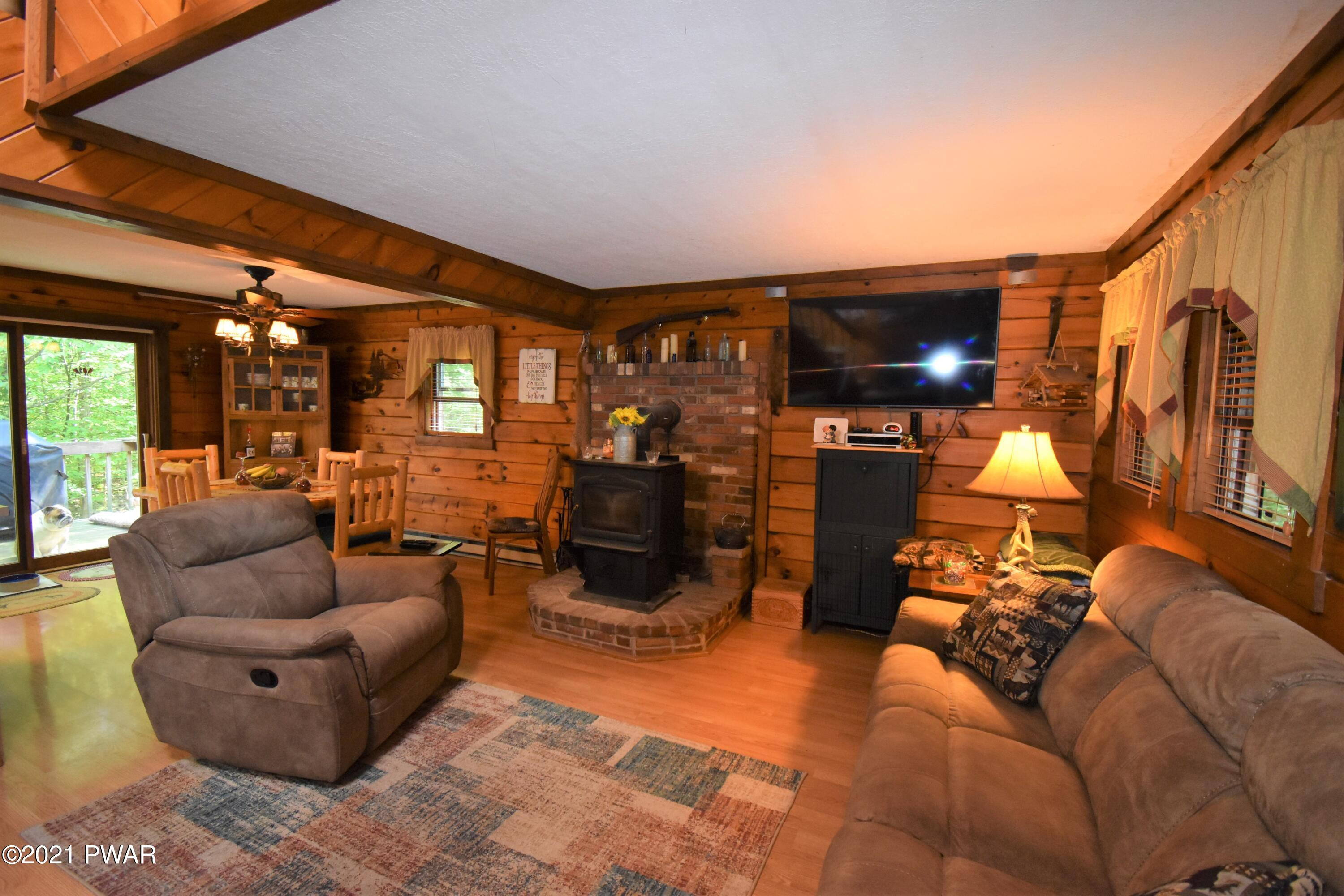 112 Tower Road Dingmans Ferry, PA 18328 - Photo 14 of 35 Living room