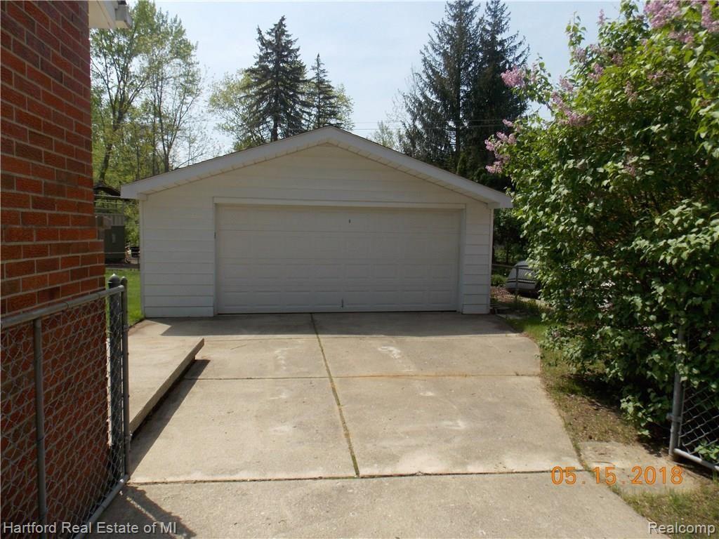 28017 West Nine Mile Road Farmington Hills, MI 48336 - Photo 26 of 27