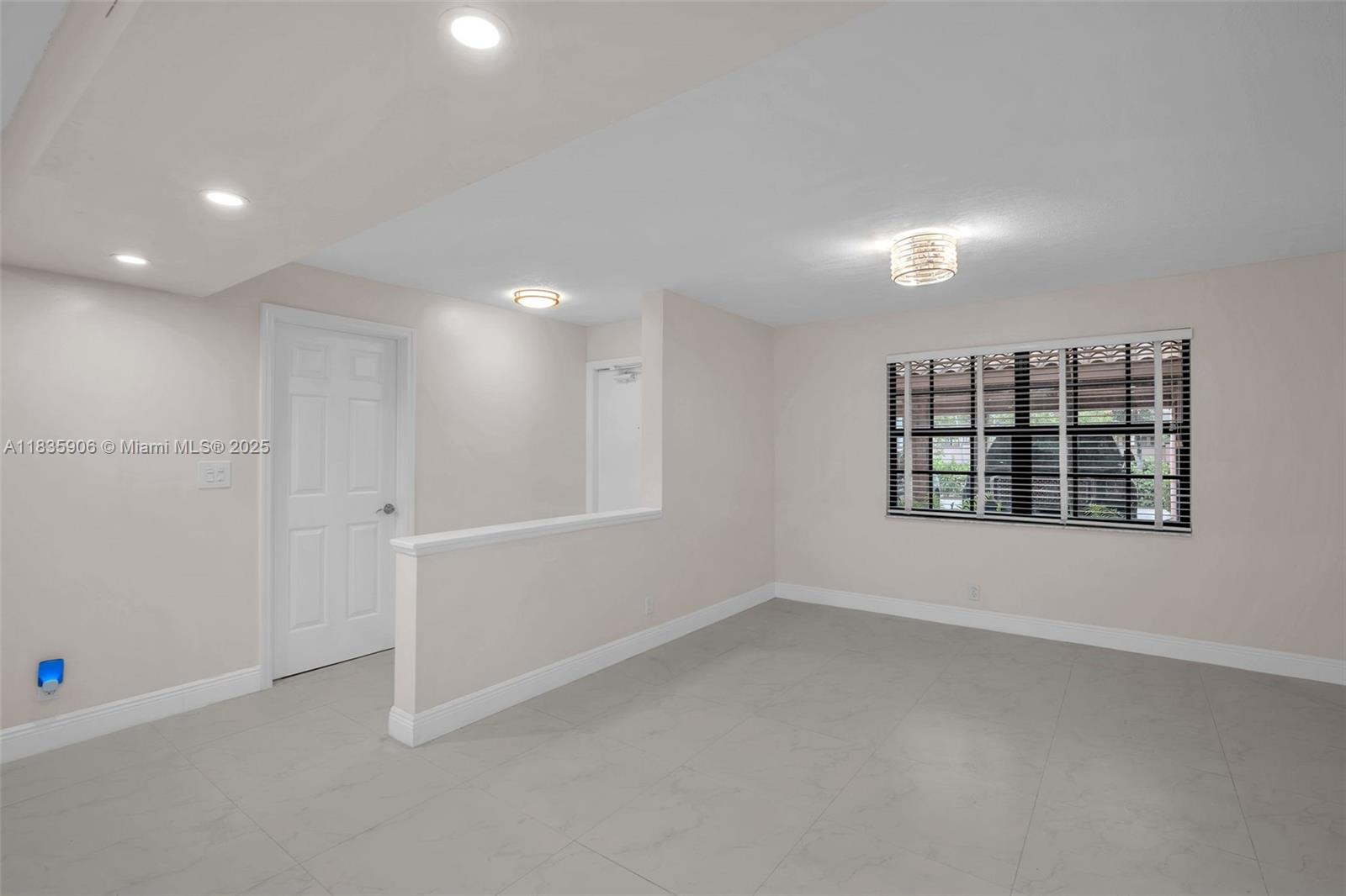 250 East Royal Palm Road, Unit 1C Boca Raton, FL 33432 - Photo 6 of 52