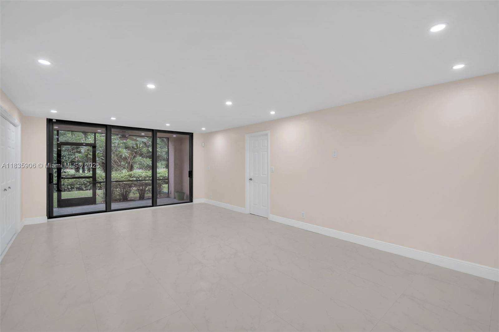 250 East Royal Palm Road, Unit 1C Boca Raton, FL 33432 - Photo 7 of 52