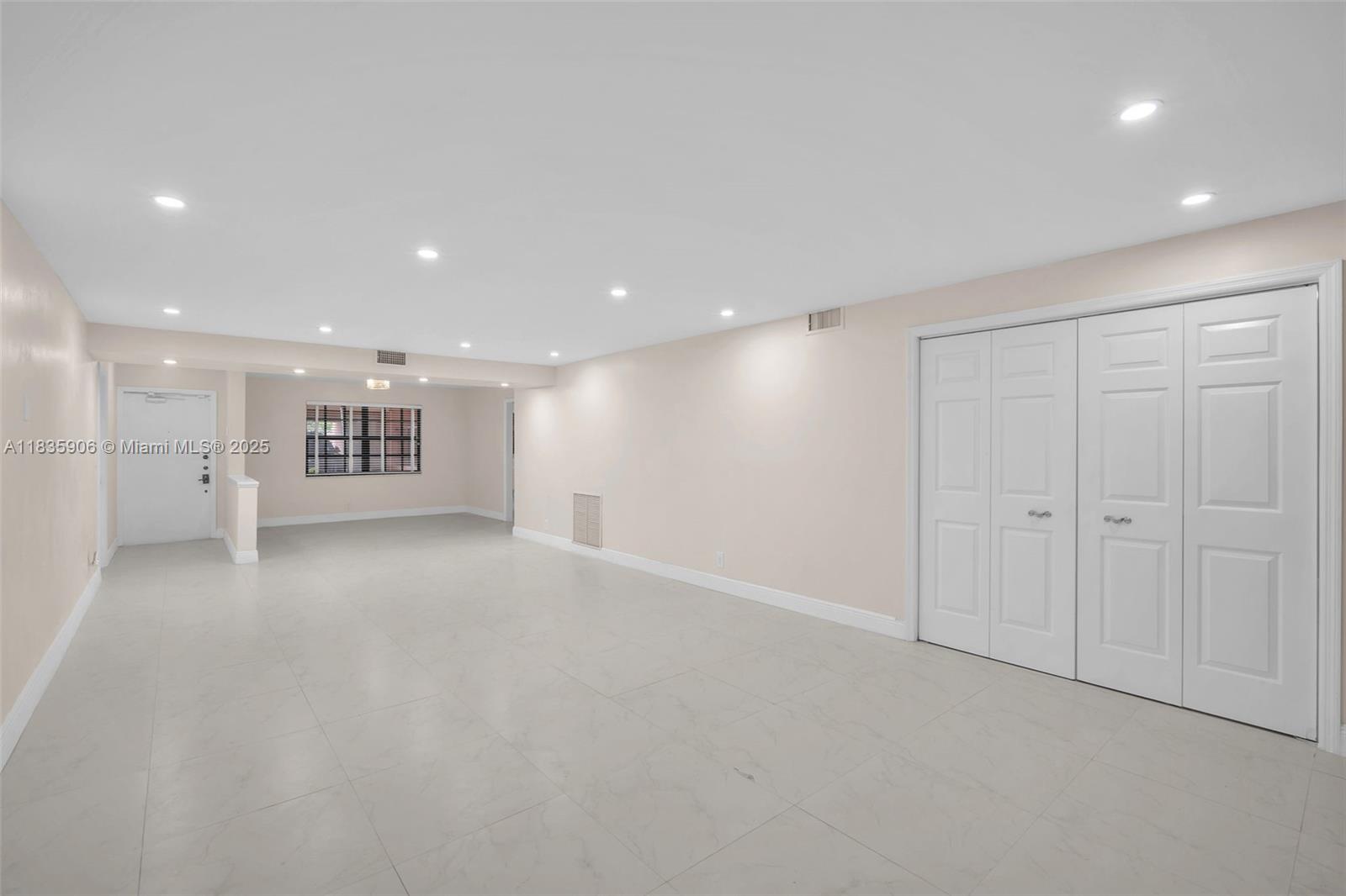 250 East Royal Palm Road, Unit 1C Boca Raton, FL 33432 - Photo 8 of 52