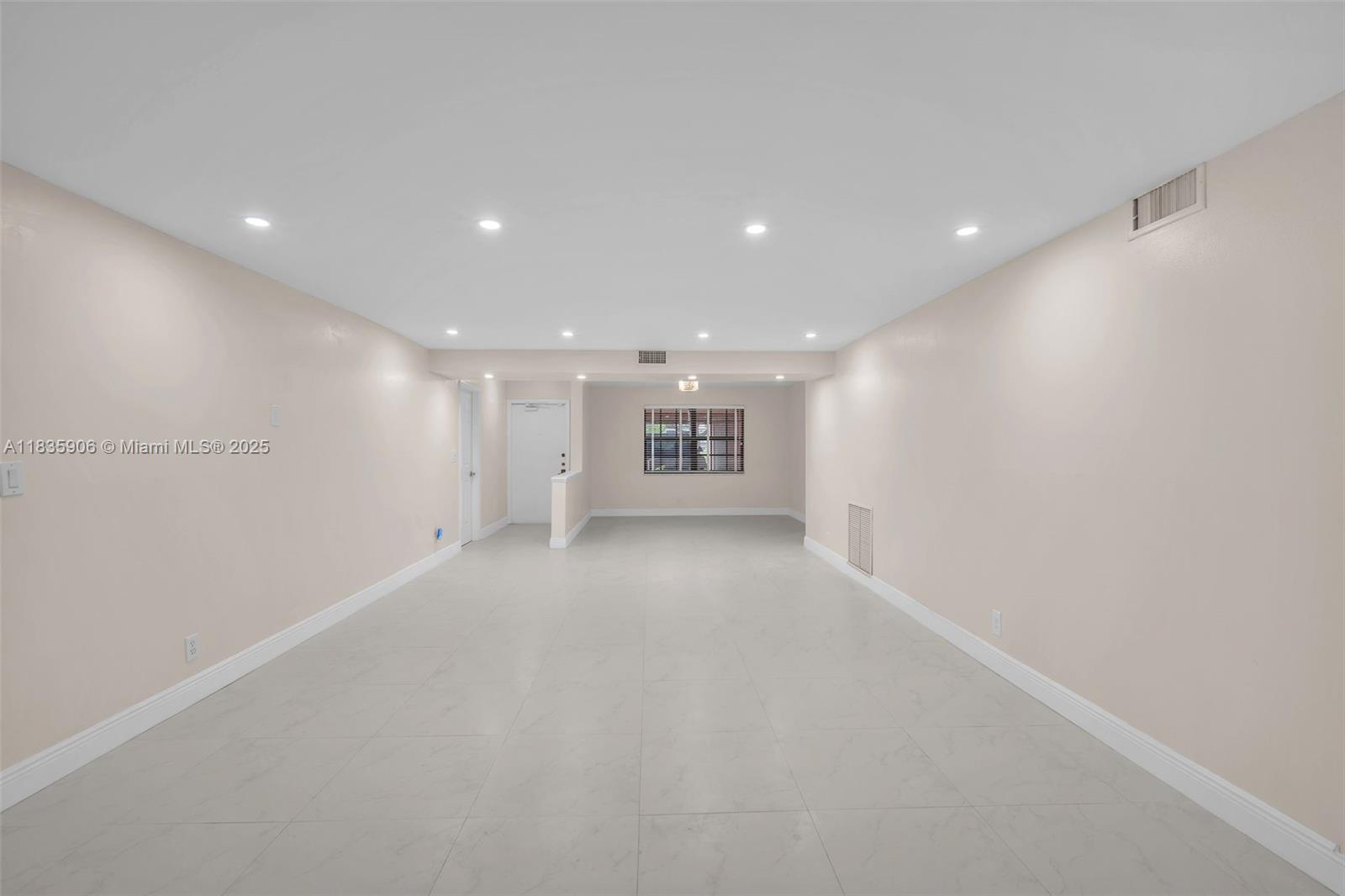 250 East Royal Palm Road, Unit 1C Boca Raton, FL 33432 - Photo 9 of 52