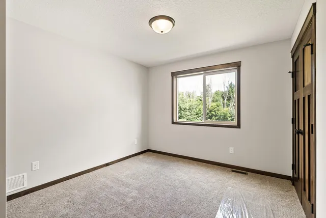 $549,900 | 9972 14th Circle Northeast, St. Michael, MN 55376