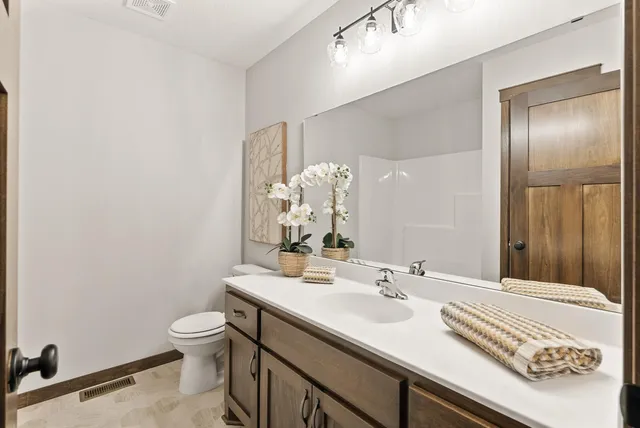 $549,900 | 9972 14th Circle Northeast, St. Michael, MN 55376