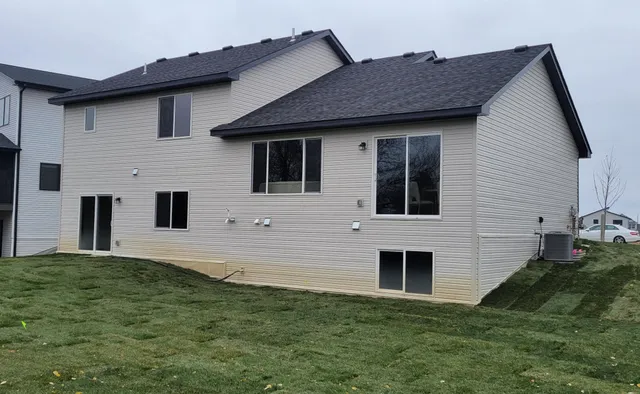 $549,900 | 9972 14th Circle Northeast, St. Michael, MN 55376