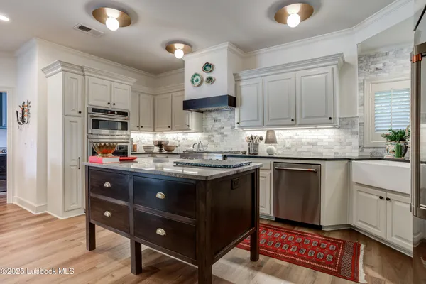 $749,000 | 8707 Savannah Avenue, Lubbock, TX 79424