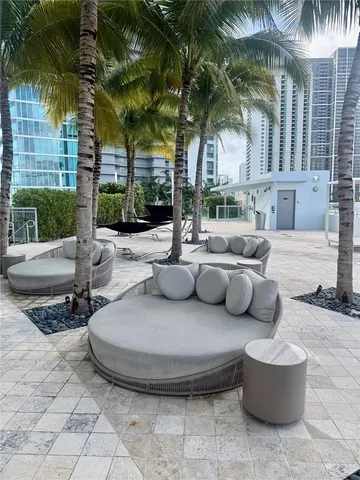 a view of a water fountain