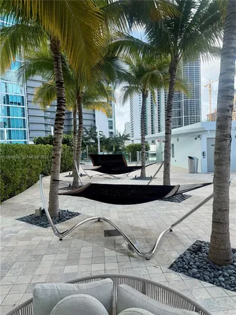 $719,000 | 900 Biscayne Boulevard, Unit 5104, Miami, FL 33132