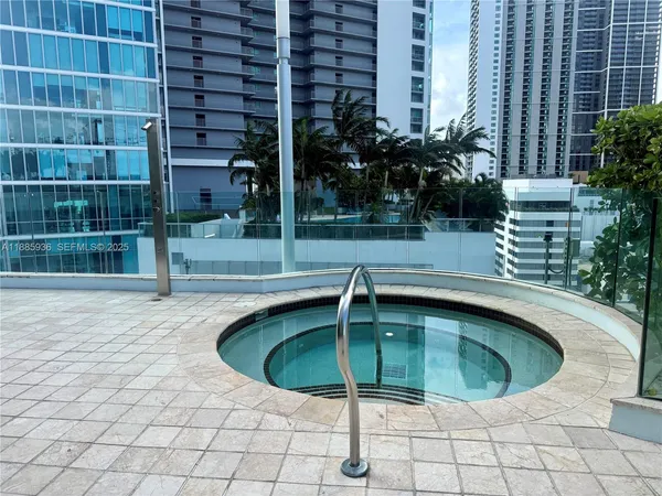 $719,000 | 900 Biscayne Boulevard, Unit 5104, Miami, FL 33132