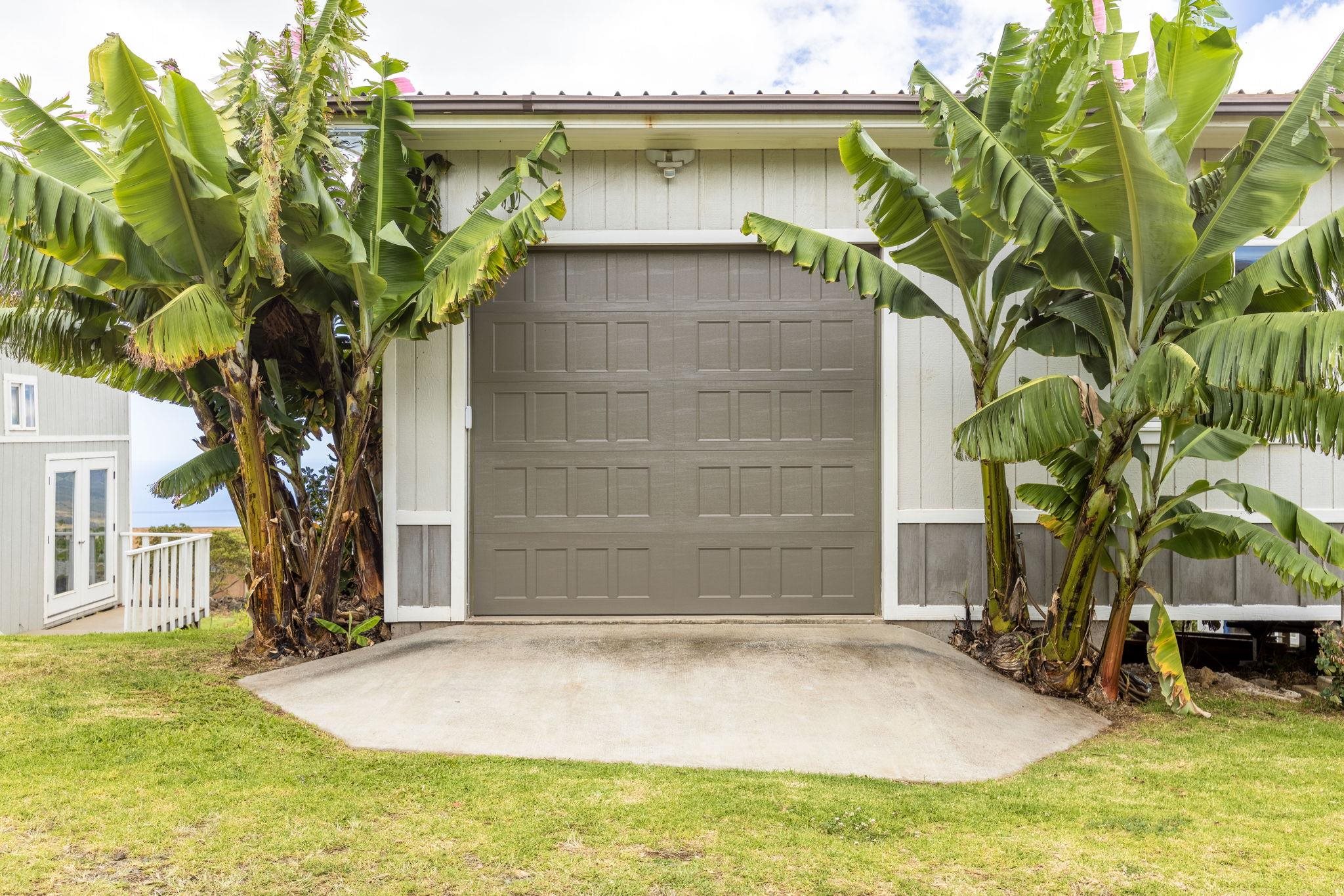 59 Waipoli Road Kula, HI 96790 - Photo 32 of 47 a view of outdoor space yard and porch