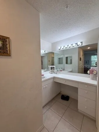 $2,095 | 8755 Olde Hickory Avenue, Unit 7109, Sarasota, FL 34238