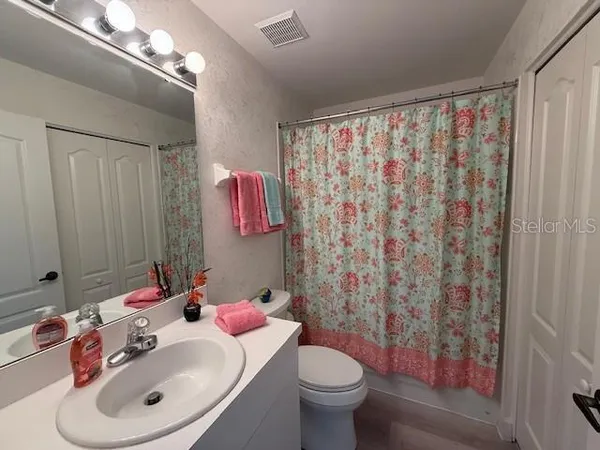 $2,095 | 8755 Olde Hickory Avenue, Unit 7109, Sarasota, FL 34238