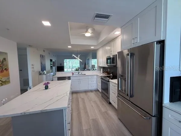 $2,095 | 8755 Olde Hickory Avenue, Unit 7109, Sarasota, FL 34238