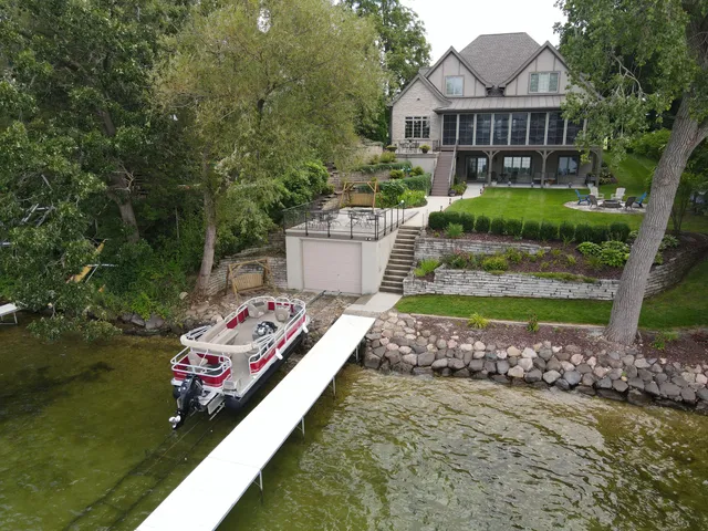 $2,590,000 | 705 South Ferry Drive, Lake Mills, WI 53551
