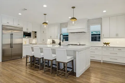 $2,375,000 | 6933 Wabash Circle, Dallas, TX 75214