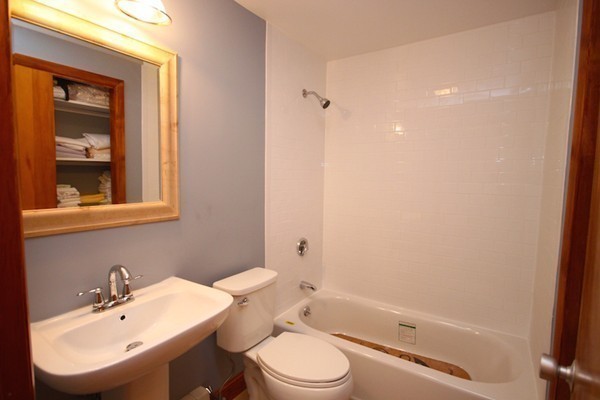 4 Harrow Road Norwood, MA 02062 - Photo 20 of 23 Gallery Image 20