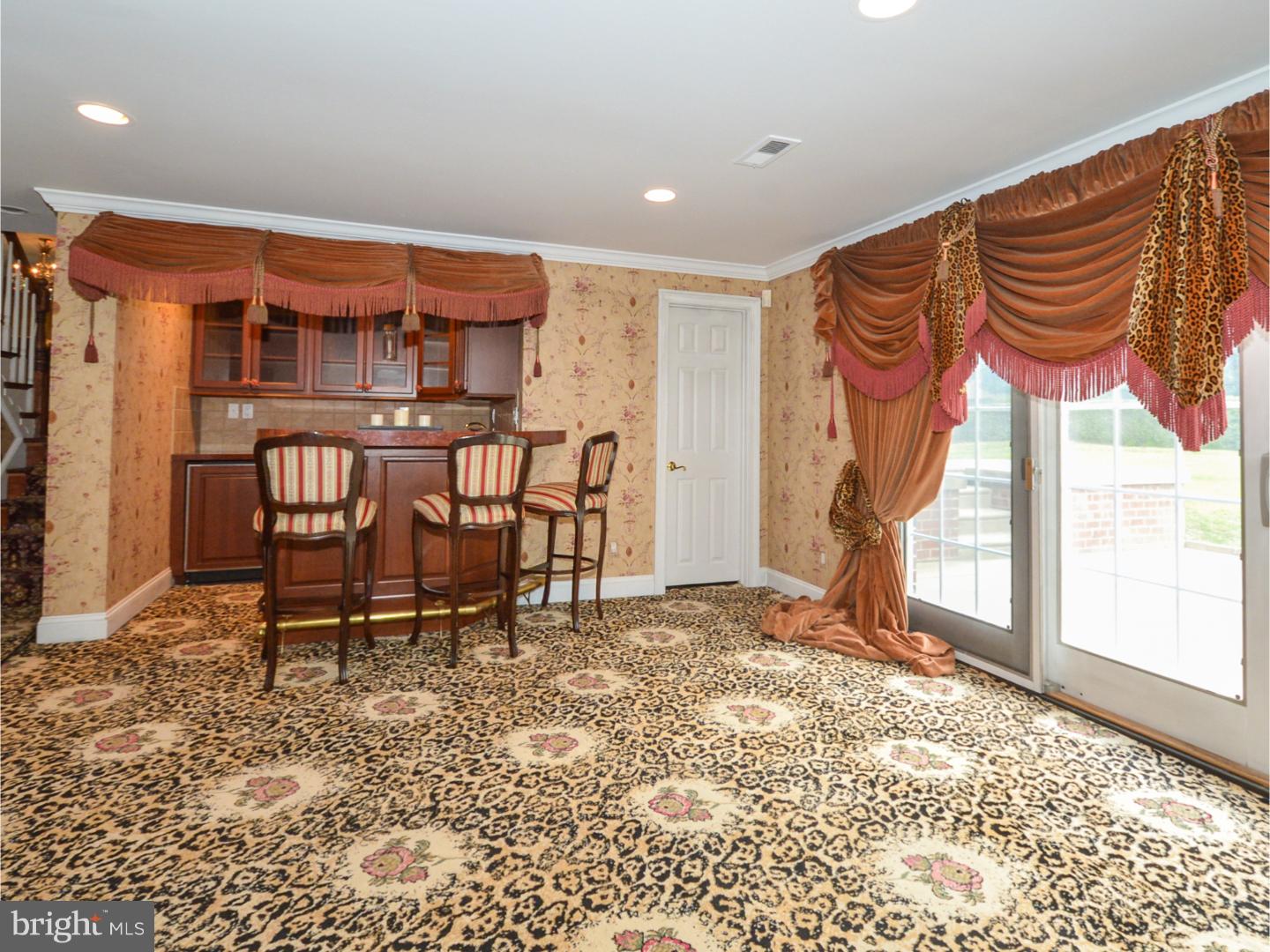 1860 Pine Road Huntingdon Valley, PA 19006 - Photo 22 of 25 Wet Bar