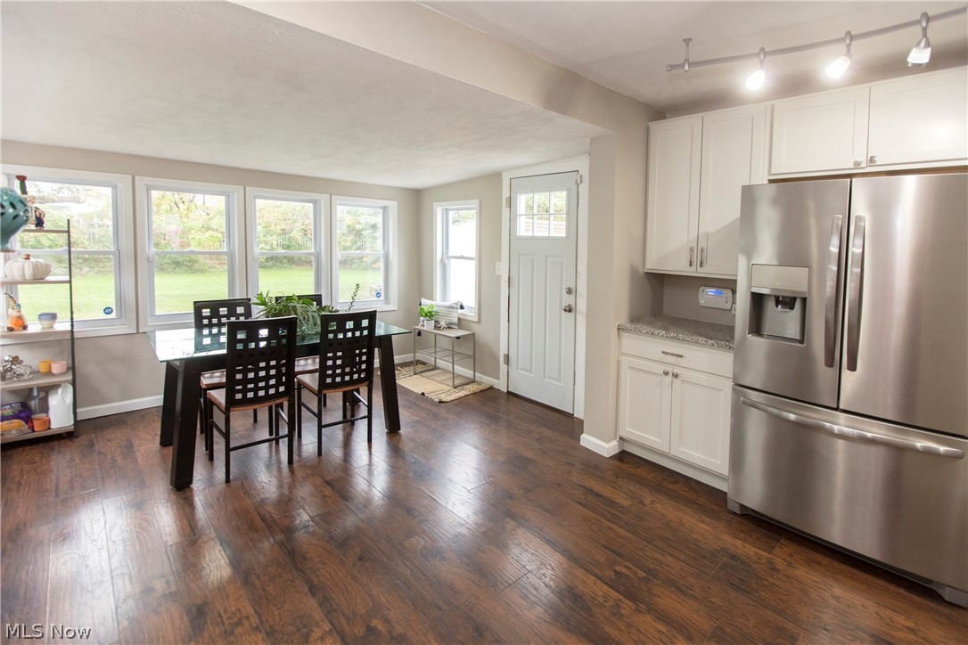 3233 Joslyn Road Cleveland, OH 44111 - Photo 8 of 34 Gallery Image 8