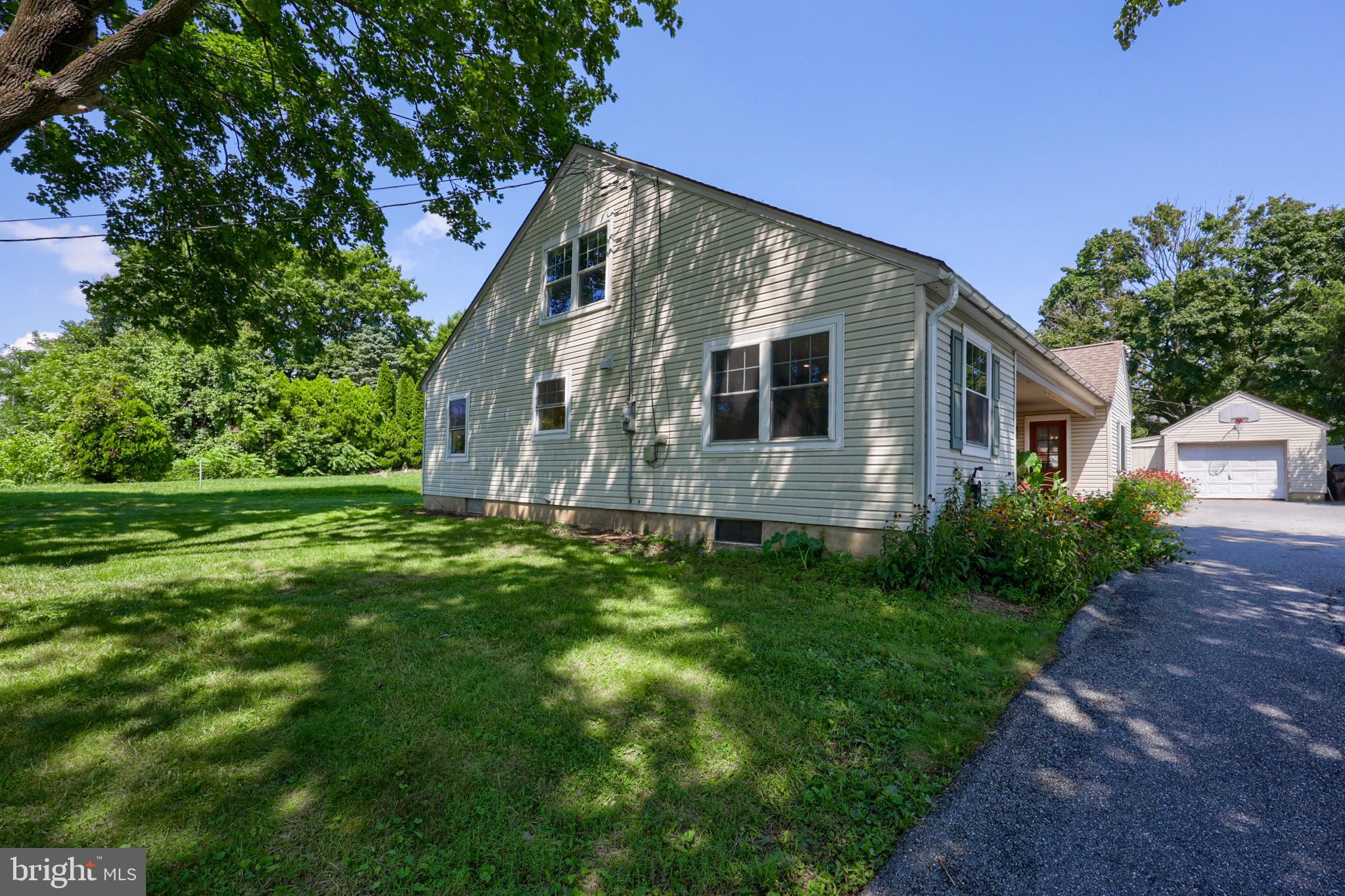 809 Furnace Hills Pike Lititz, PA 17543 - Photo 38 of 44 Gallery Image 38
