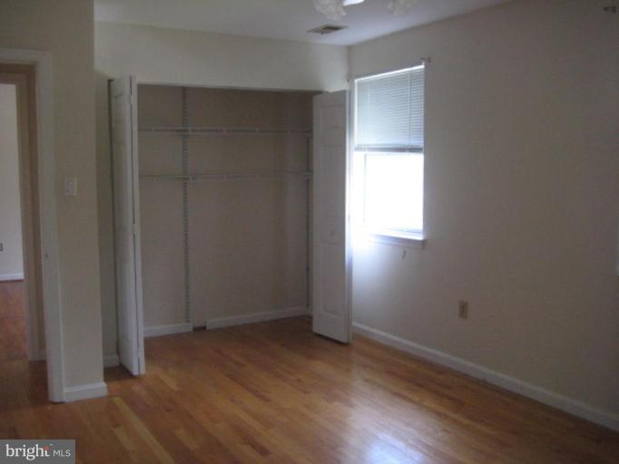 9004 Roundleaf Way Gaithersburg, MD 20879 - Photo 9 of 11 Bedroom #4