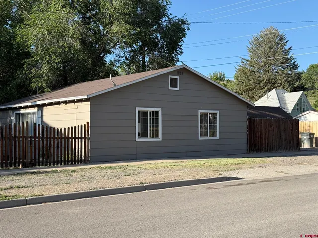 $450,000 | 464 1/2 Grand Avenue, Delta, CO 81416