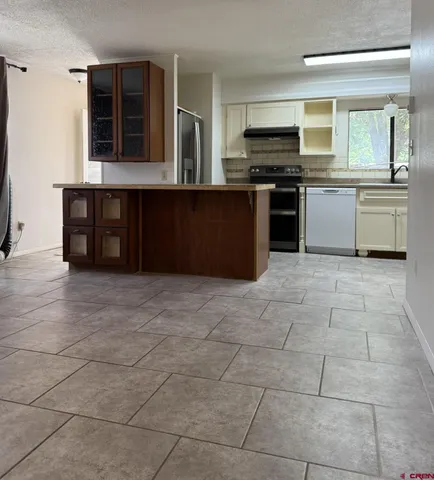 $450,000 | 464 1/2 Grand Avenue, Delta, CO 81416