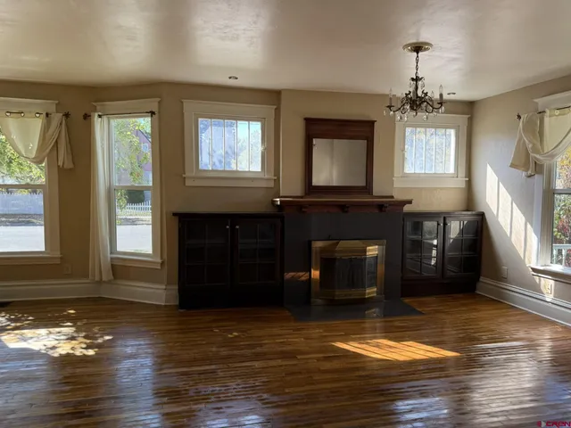 $450,000 | 464 1/2 Grand Avenue, Delta, CO 81416