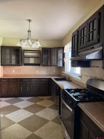 $450,000 | 464 1/2 Grand Avenue, Delta, CO 81416