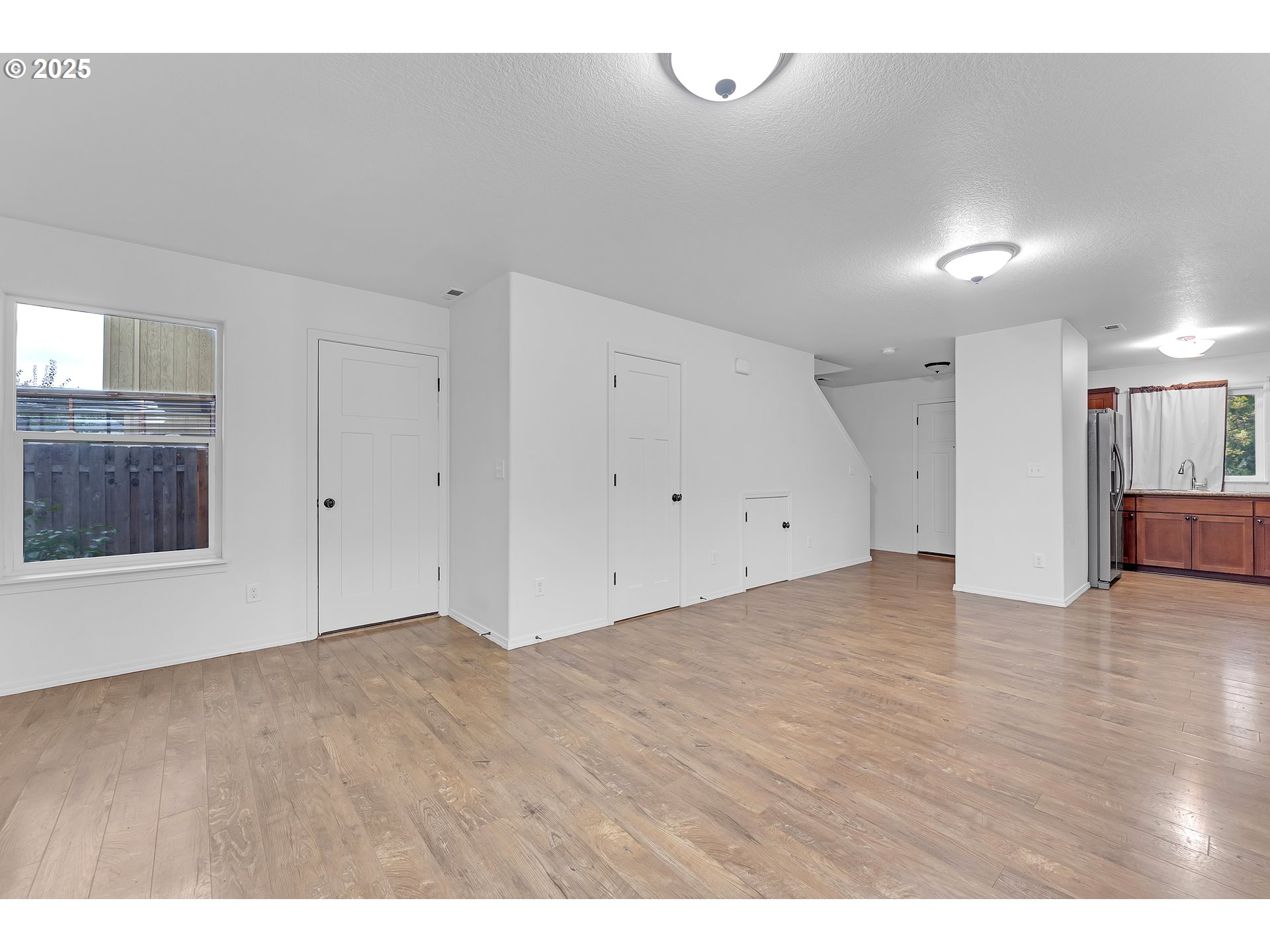 8115 Southeast Lambert Street Portland, OR 97206 - Photo 12 of 25