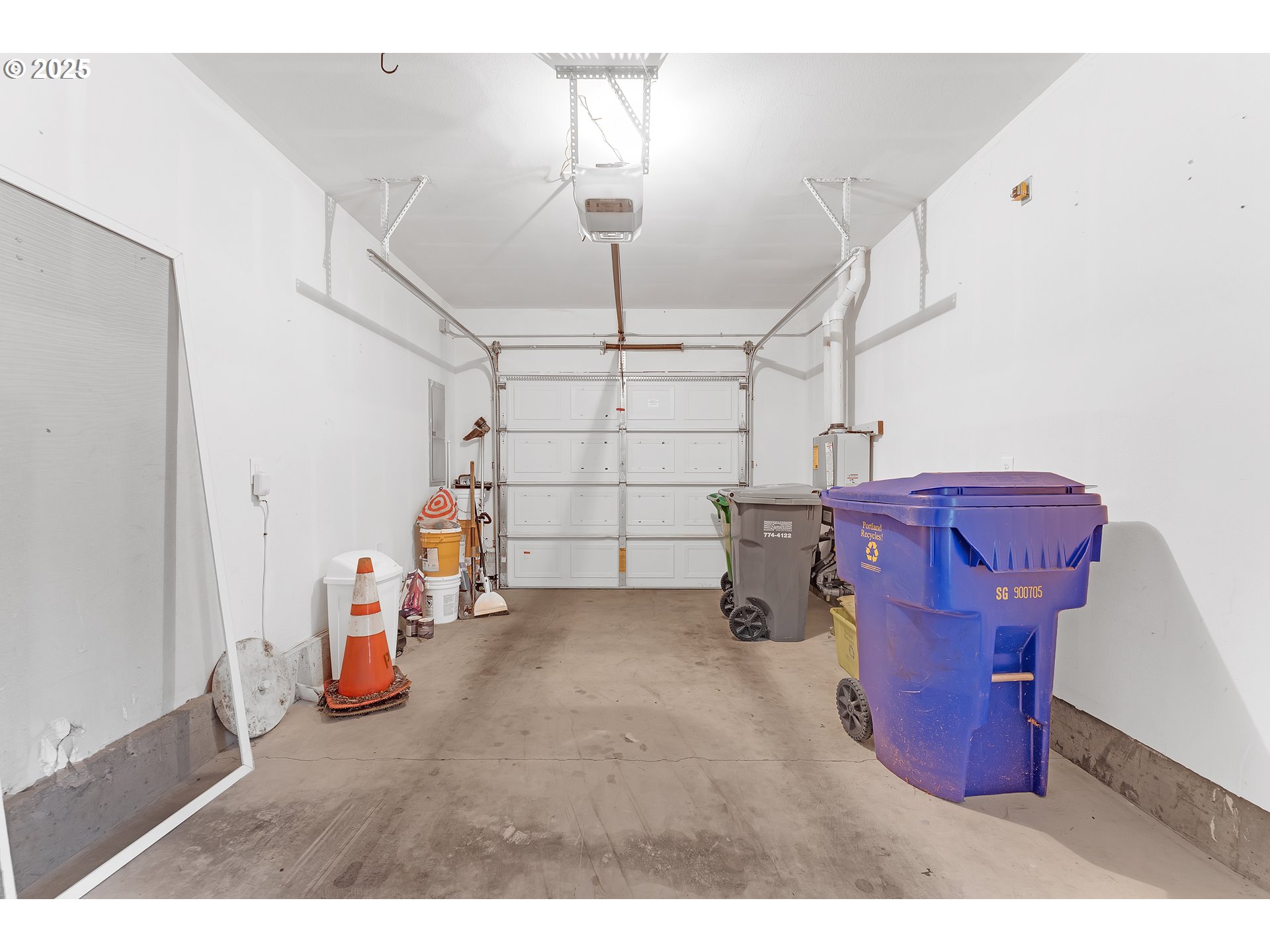 8115 Southeast Lambert Street Portland, OR 97206 - Photo 13 of 25