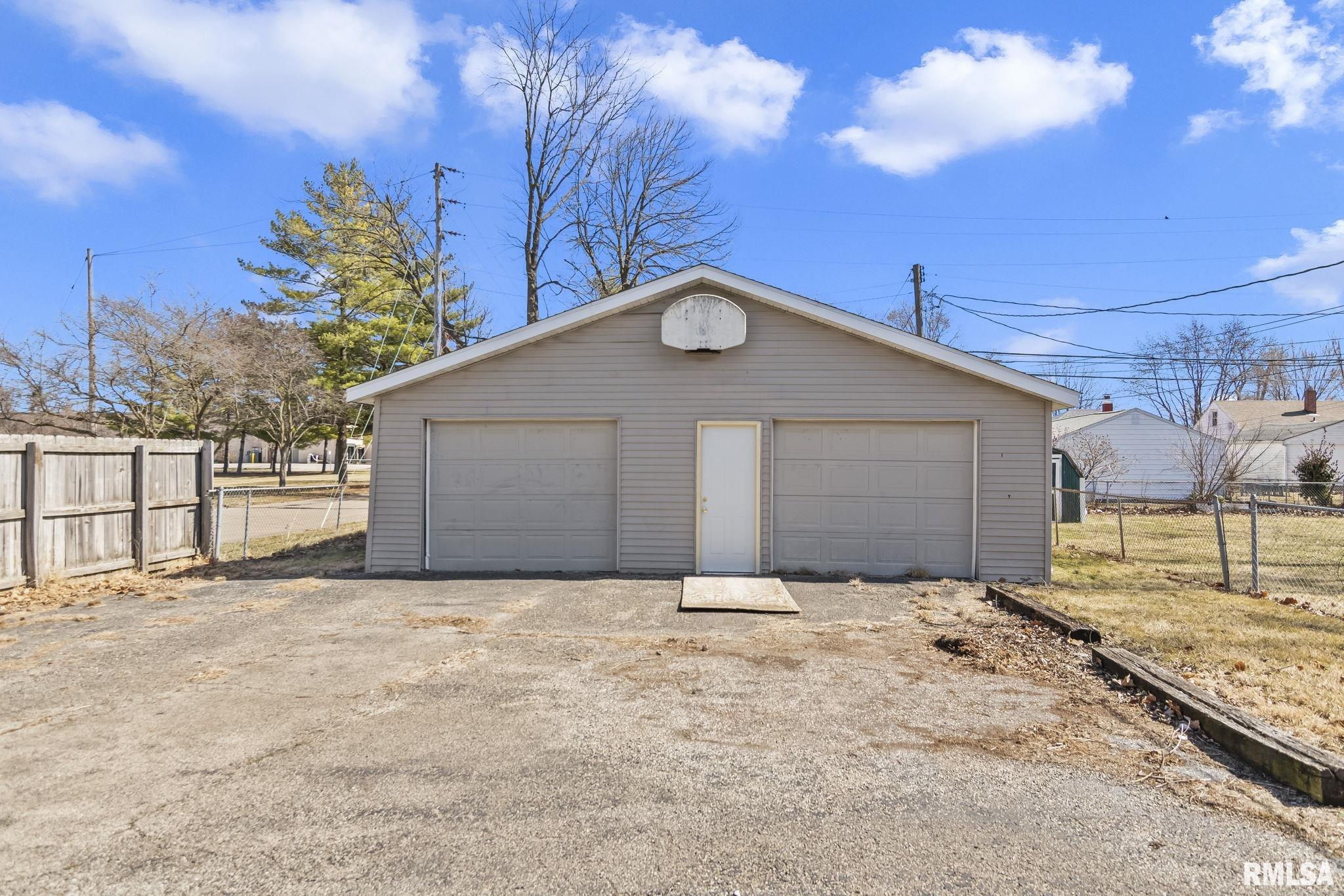 2820 South 3rd Street Springfield, IL 62703 - Photo 29 of 31