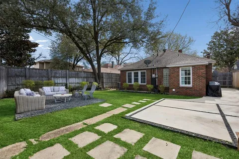 $895,000 | 4318 Vandelia Street, Dallas, TX 75219