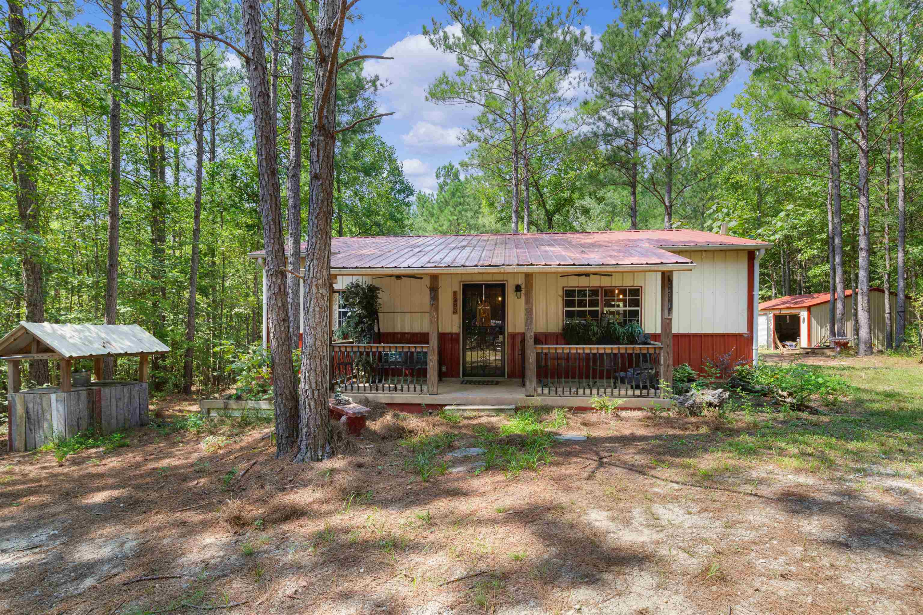 1283 Pate Road Huntingdon, TN 38344 - Photo 1 of 23 Photo 1
