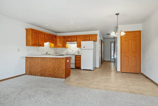 $184,900 | 1915 Riverside Drive, Unit F, Green Bay, WI 54313