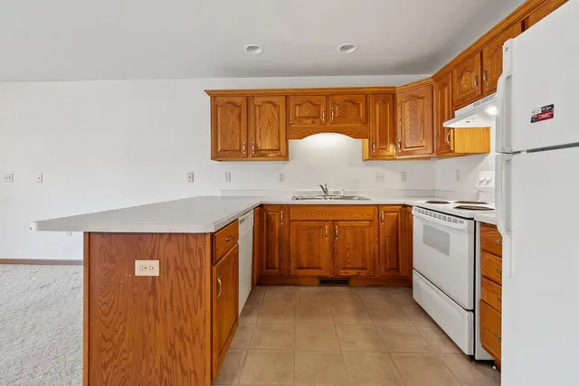 $184,900 | 1915 Riverside Drive, Unit F, Green Bay, WI 54313