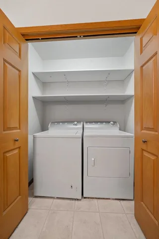 $184,900 | 1915 Riverside Drive, Unit F, Green Bay, WI 54313