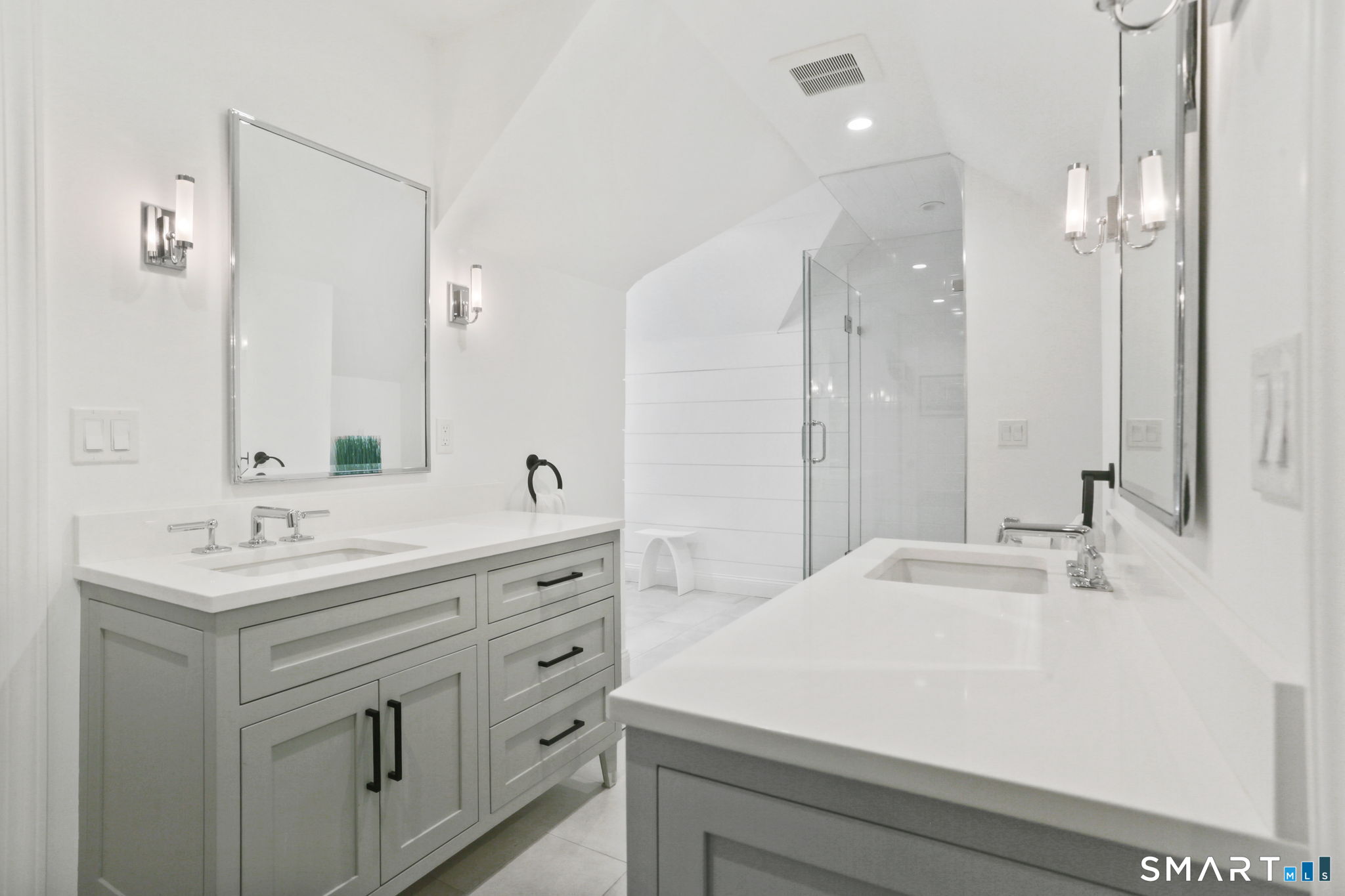 28 Shields Road Darien, CT 06820 - Photo 12 of 24