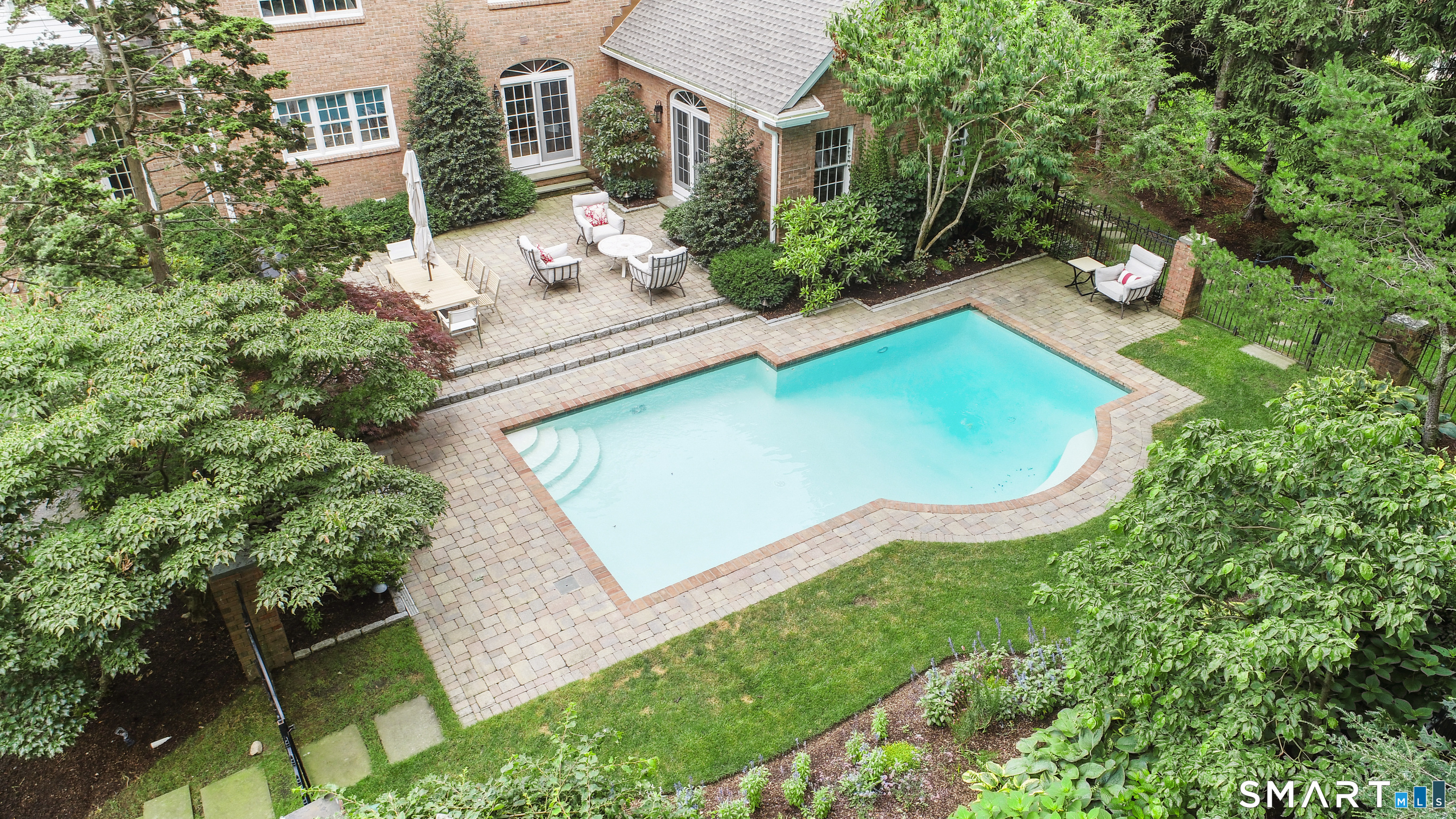 28 Shields Road Darien, CT 06820 - Photo 20 of 24