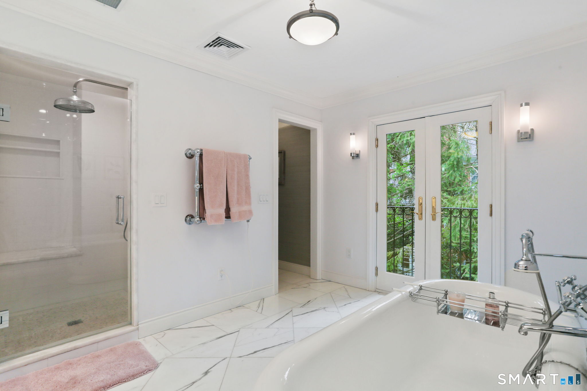 28 Shields Road Darien, CT 06820 - Photo 10 of 24