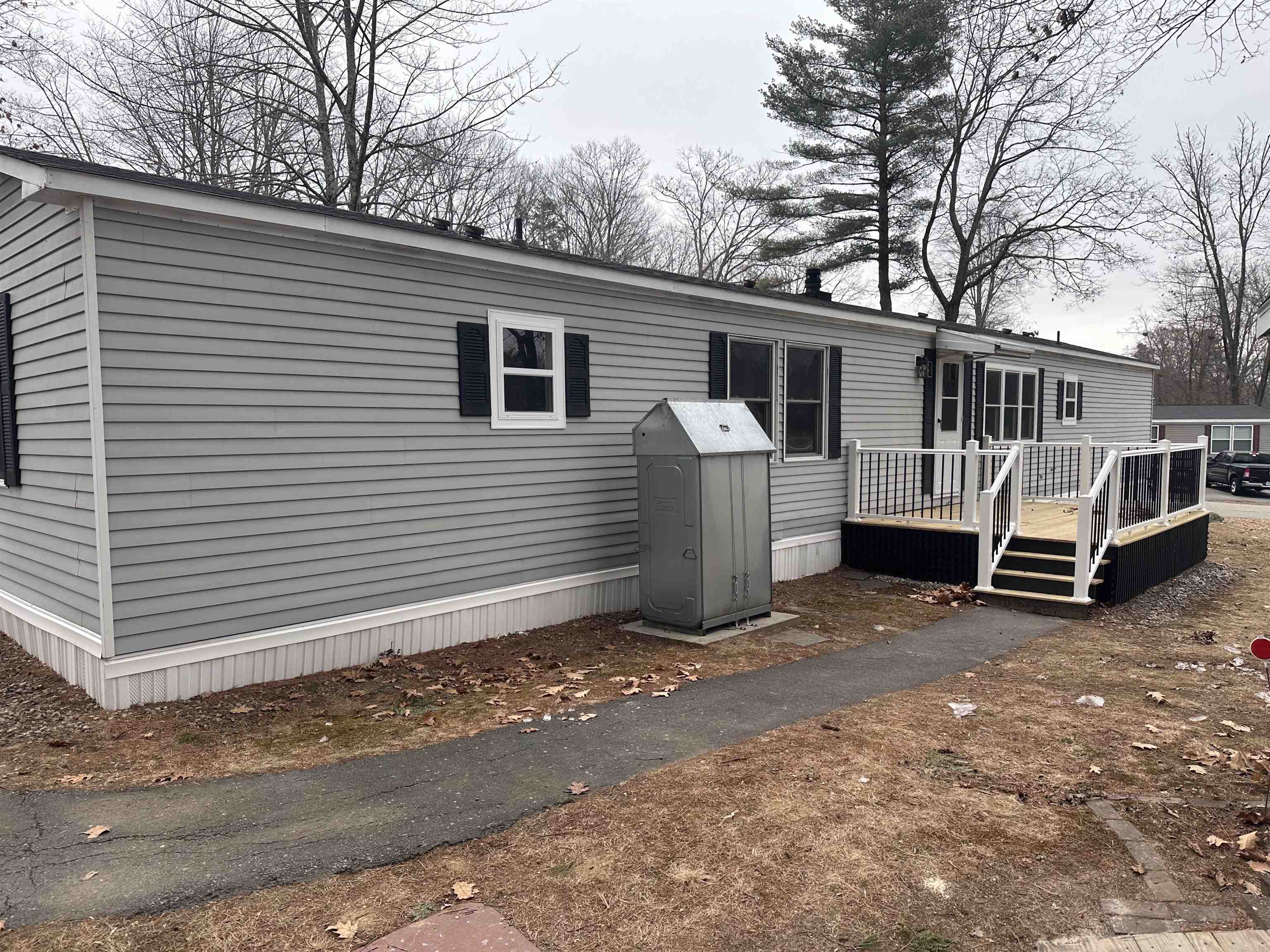36 Lilac Drive Rochester, NH 03867 - Photo 2 of 25