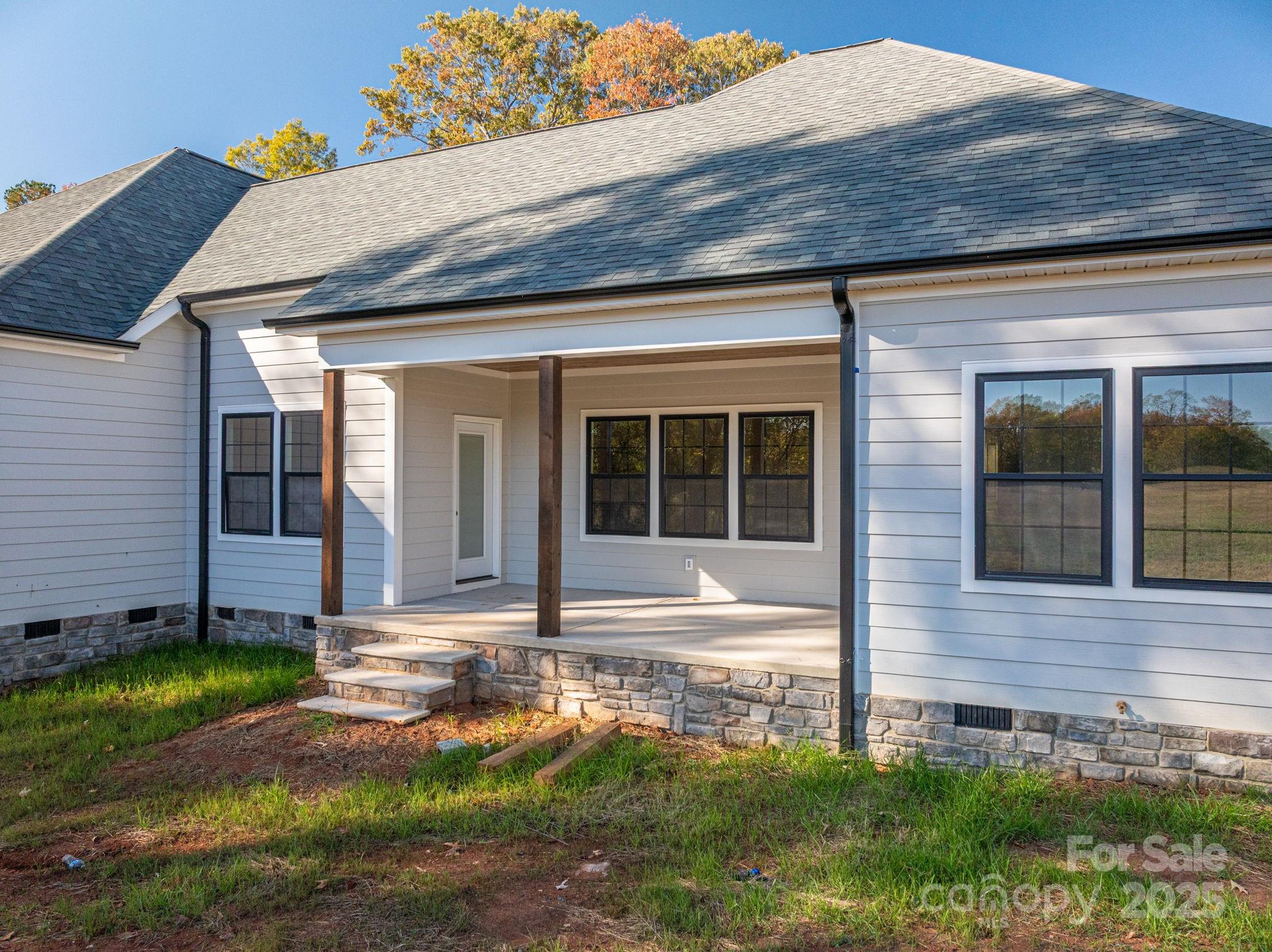 211 Golf Course Road Maiden, NC 28650 - Photo 35 of 39 Gallery Image 35