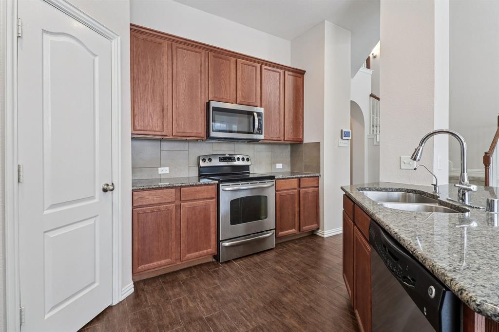 3828 Vienna Street Irving, TX 75038 - Photo 11 of 22