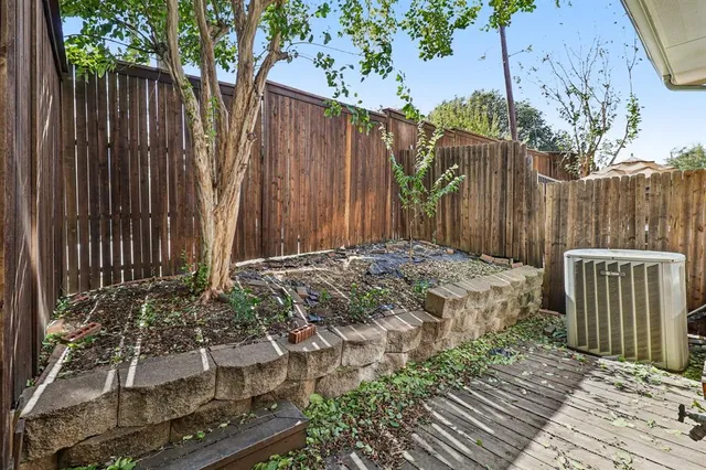 $335,000 | 3828 Vienna Street, Irving, TX 75038