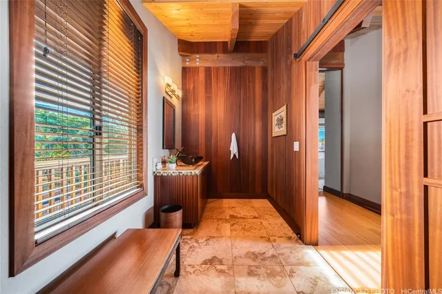 $4,780,000 | 3036 Kalua Koi Road, Maunaloa, HI 96770