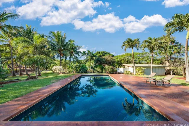 $4,780,000 | 3036 Kalua Koi Road, Maunaloa, HI 96770