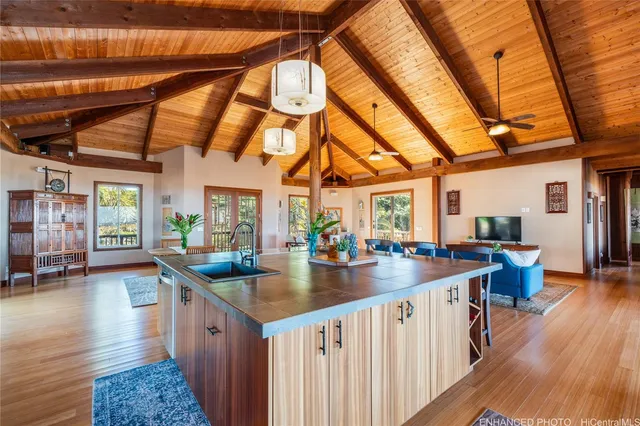 $4,780,000 | 3036 Kalua Koi Road, Maunaloa, HI 96770