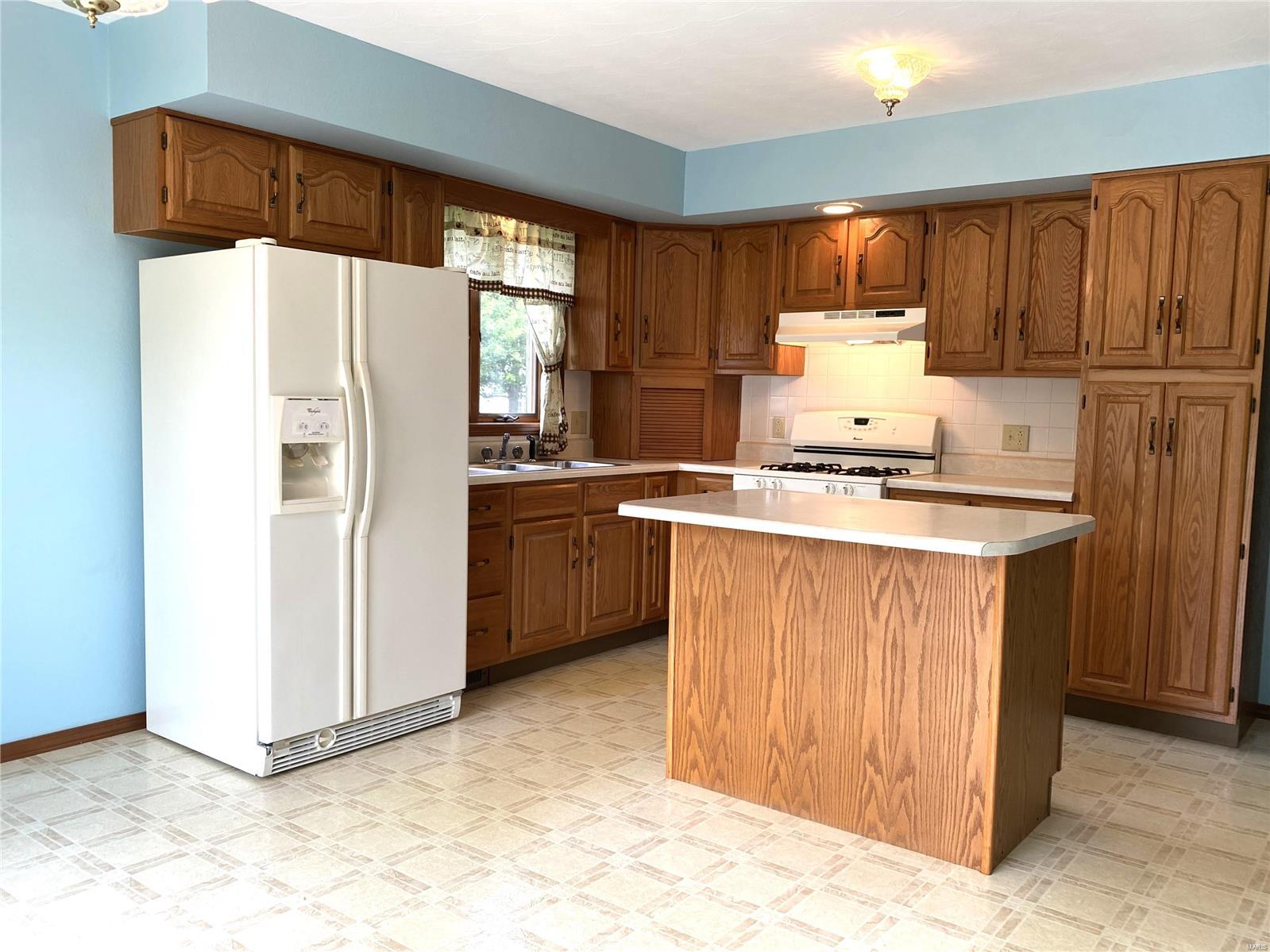 19609 Boulder Road Carlyle, IL 62231 - Photo 11 of 21