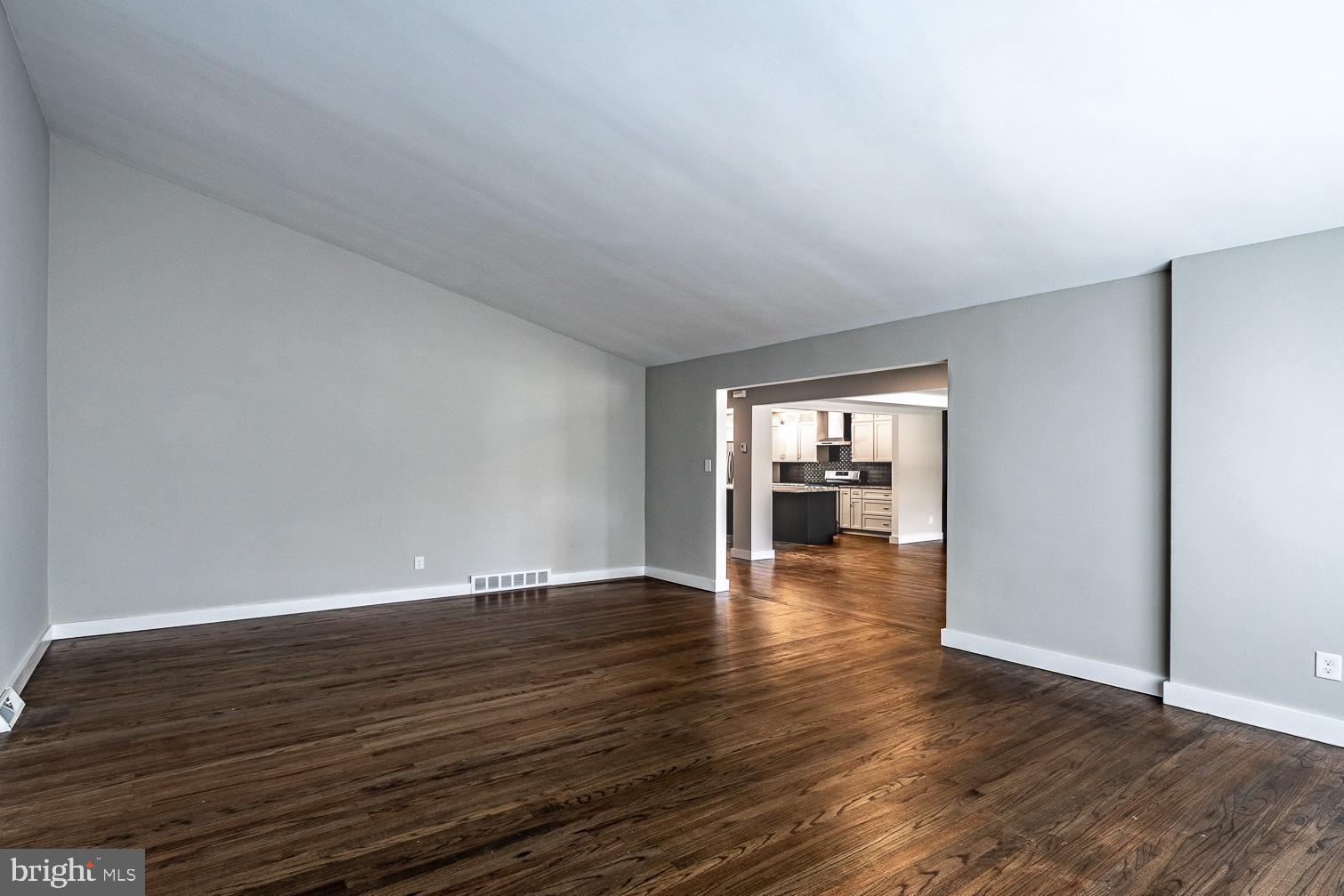 7901 Deer Run Road Glenside, PA 19038 - Photo 7 of 31 FAMILY RM 3